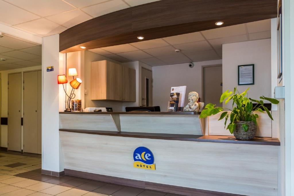 Ace Hotel Bourges Exterior photo